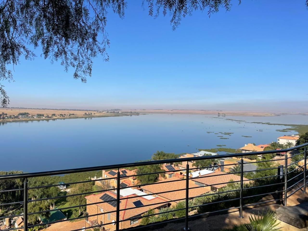 Eagles View Kungwini Hotel Bronkhorstspruit Bagian luar foto